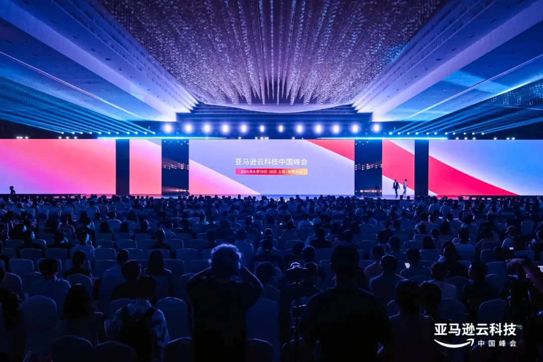 AI物流，AI未来！沃行CTO公剑登台世界科技风向标 — 亚马逊云科技中国峰会